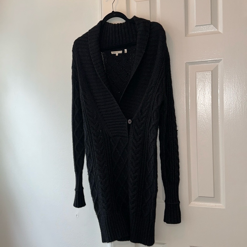 Vince Navy blue long sweater with large v neck long sleeves. One button